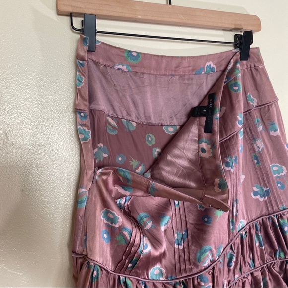 Marc Jacobs floral silk ruffle mini skirt size 2 - Picture 3 of 3